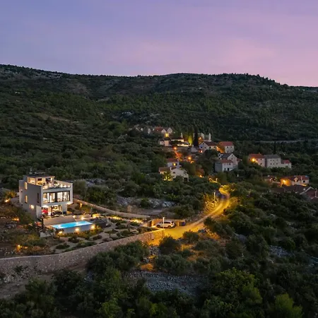 Lapis, Hvar Island Selca kod Starog Grada
